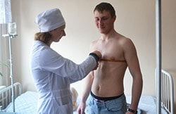 На практических занятиях по учебной дисциплине «Сестринское дело и манипуляционная техника».